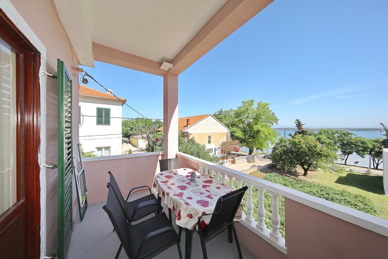 Floras Apartment Tkon