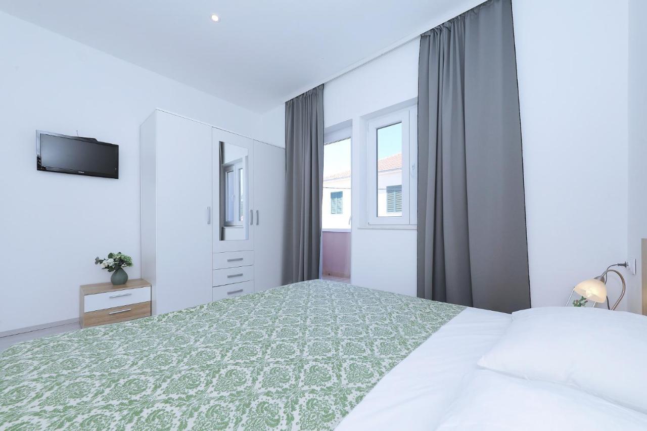 Floras Apartment Tkon