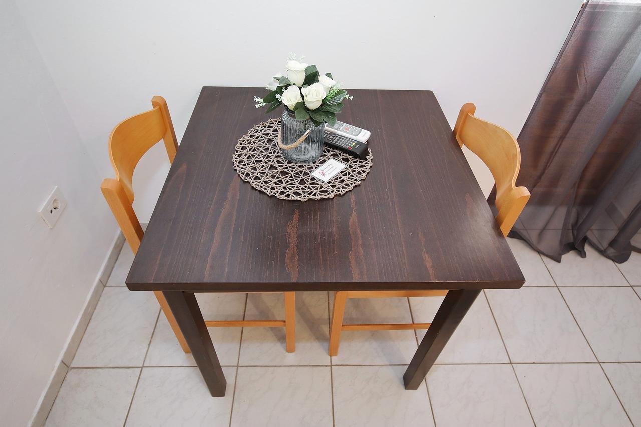 Floras Apartment Tkon